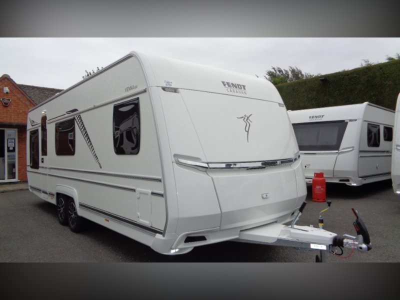 2027 Fendt 650 Palace Caravan 5 BERTHFIXED BED CARAVAN IN NEW CONDITION.
