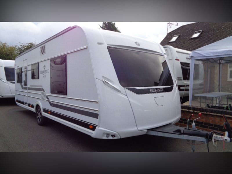 White LMC 595 Vip Exquisit 4 BERTHFIXED ISLAND BED WITH SEPARATE SHOWER CUBICLE.