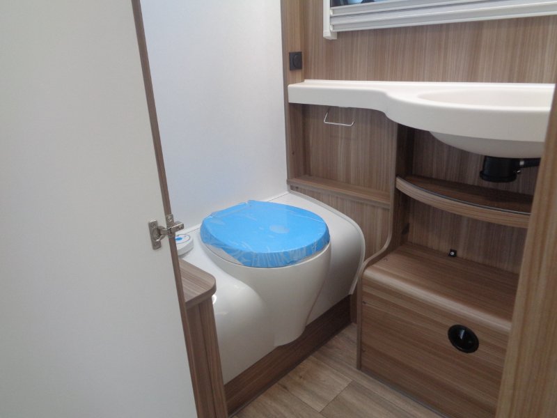 /photos/12231/e7aedaee-3d40-6017-aebb-6b723f123628_i800x600.jpg